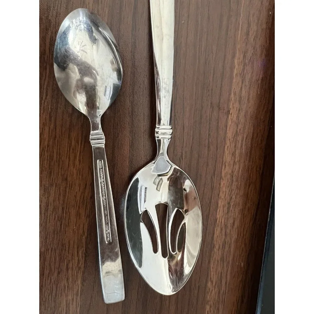 Reed & Barton 2 Piece Serving Spoon Heritage Mint English Stainless 18/10